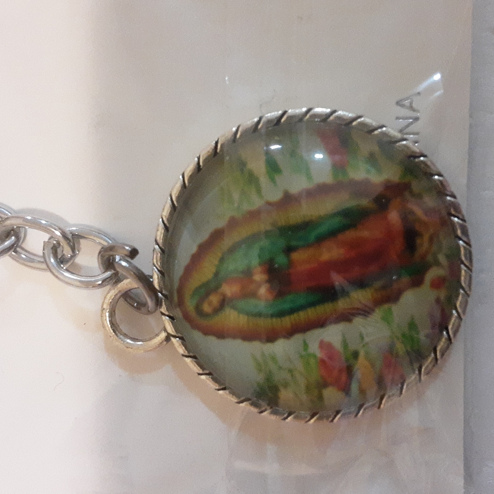 Fashion Keychain - Picture 2 of 4